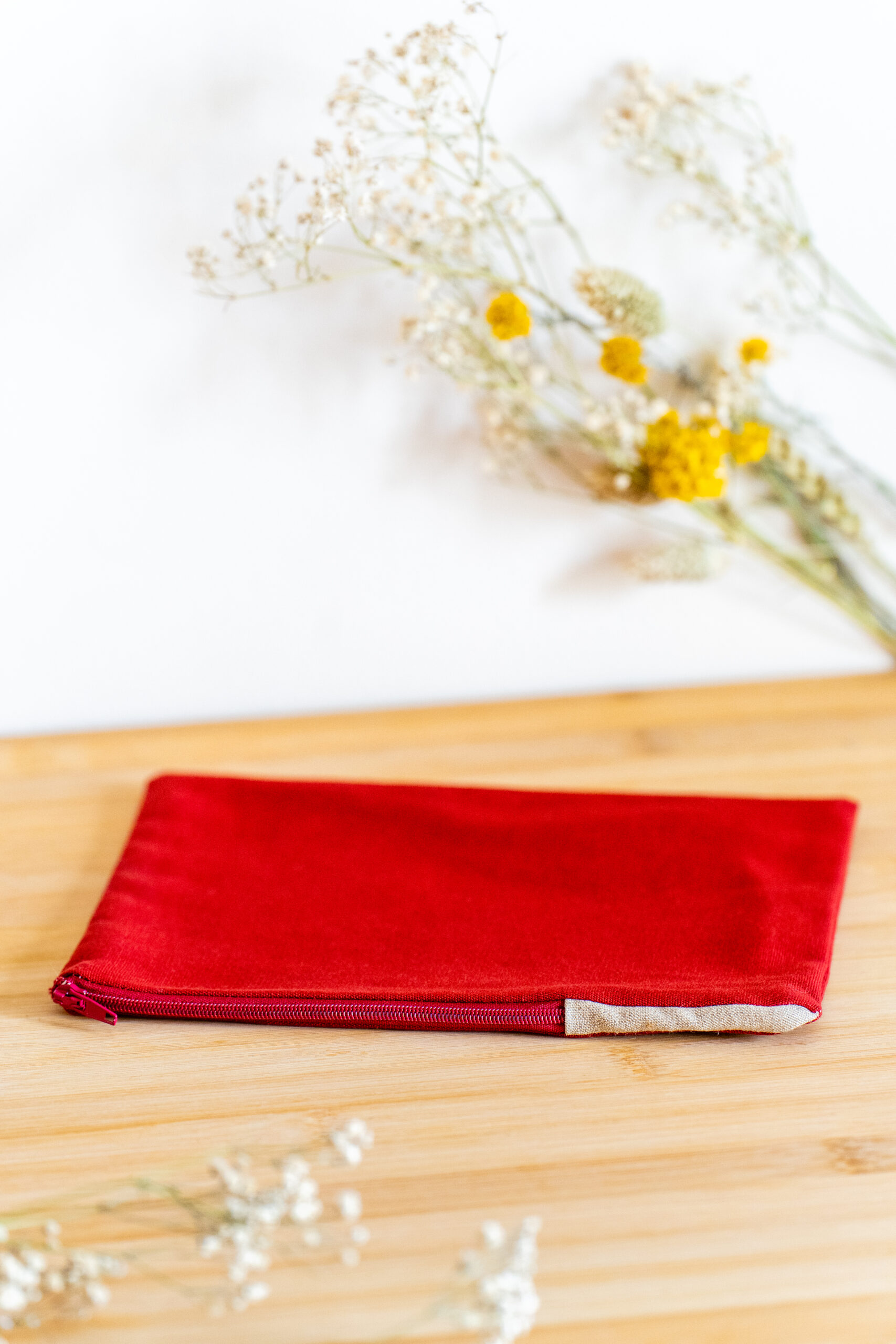 Pochette M rouge deux tiers et lin beige